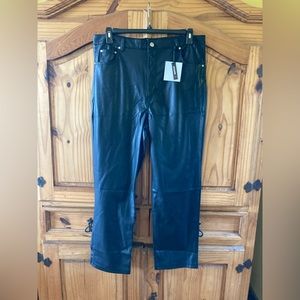 Women RedStar Bootcut black faux leather pleather pants size 14/32 - NWT